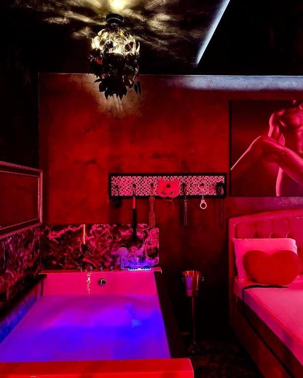 Love Room - Bucharest6 de Love Room