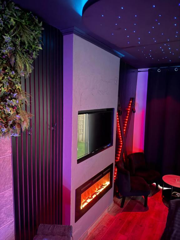 Loft, Studio and Love Rooms - Bourg-Saint-Christophe2 de Loft, Studio and Love Rooms
