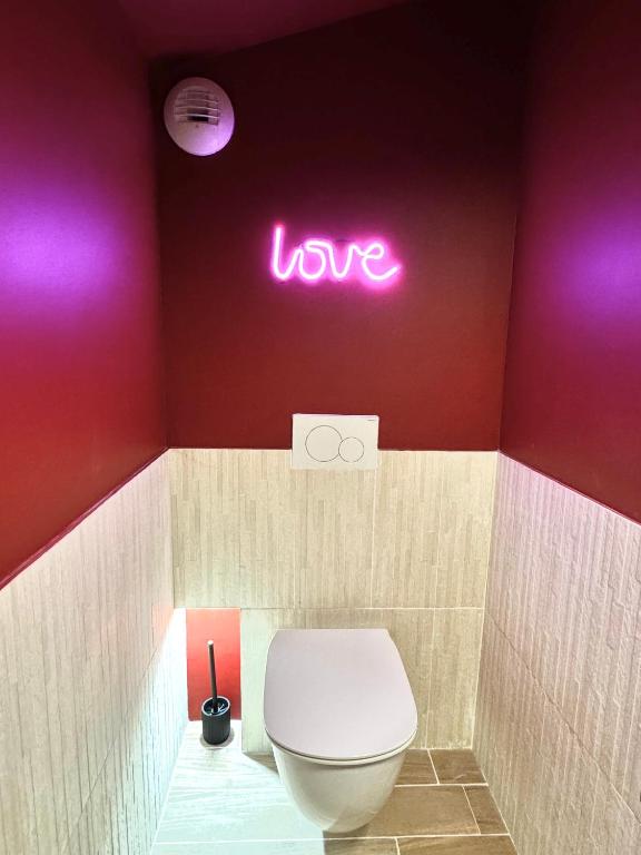 SPA PRIVATIF - LOVE ROOM LUXE - PROCHE DISNEY - Marles-en-Brie10 de SPA PRIVATIF - LOVE ROOM LUXE - PROCHE DISNEY