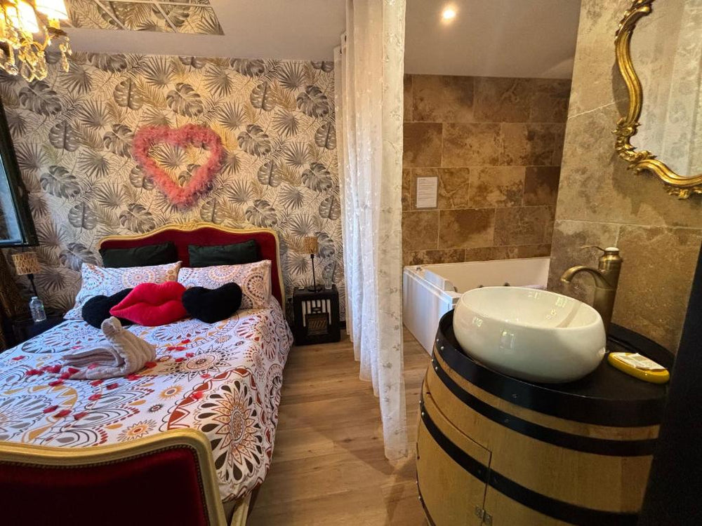 Romantisme et glamour avec spa ,jardin proche zénith - Dijon3 de Romantisme et glamour avec spa ,jardin proche zénith