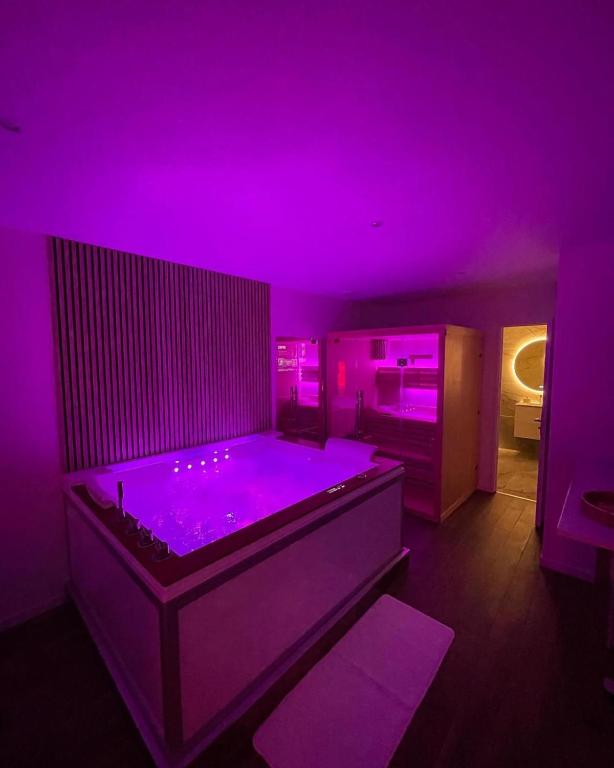 La Suite Bali Jacuzzi,Sauna,Netflix,Disney3 de La Suite Bali Jacuzzi,Sauna,Netflix,Disney