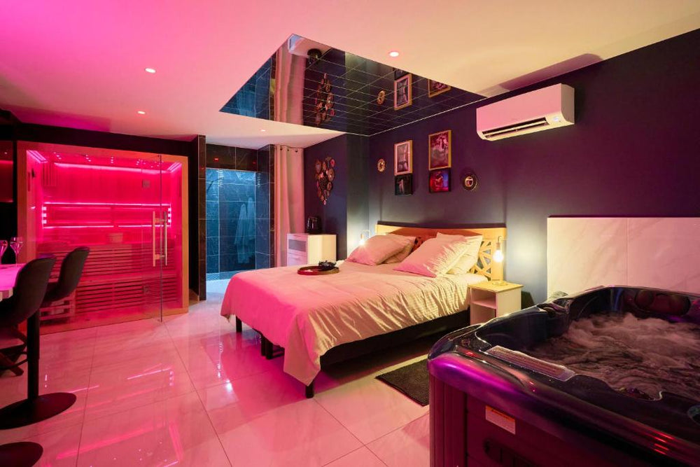 L'Amoria - Suite Romantique moderne avec Jacuzzi & Sauna2 de L'Amoria - Suite Romantique moderne avec Jacuzzi & Sauna