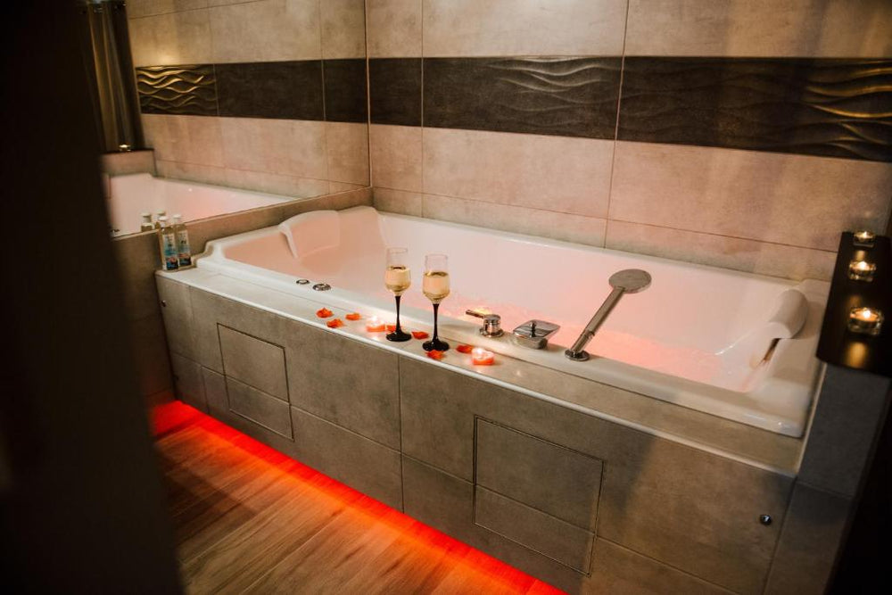 La Suite Romantique avec Jacuzzi au Cœur de Perpignan - Perpignan9 de La Suite Romantique avec Jacuzzi au Cœur de Perpignan

