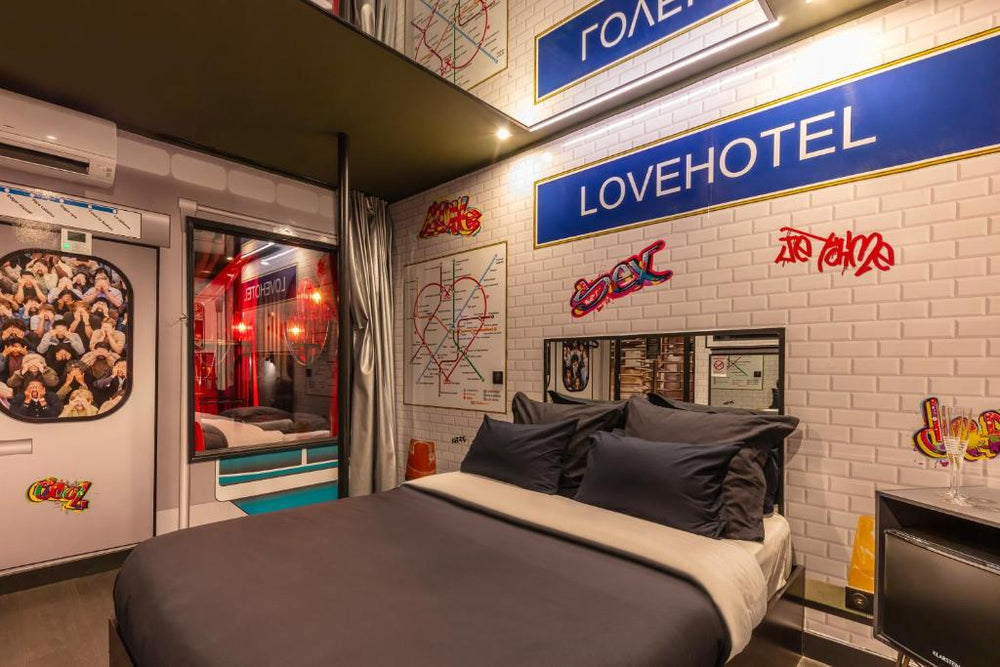 Love Hôtel avec nuit insolite au Dandy et Jacuzzi privatisé - Paris22 de Love Hôtel avec nuit insolite au Dandy et Jacuzzi privatisé
