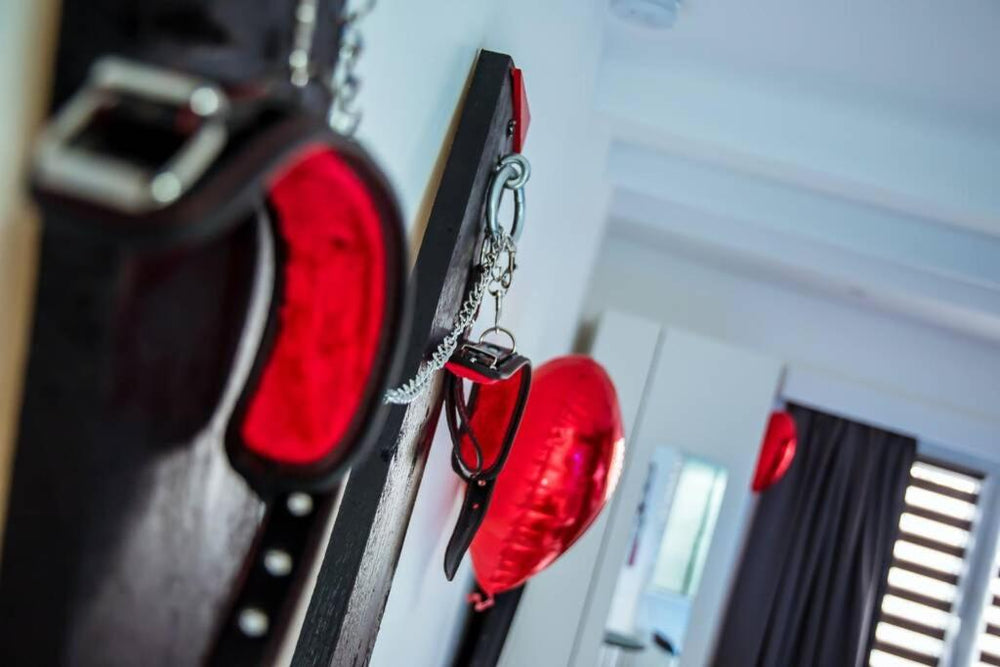 SECRET SUITE "Mr Grey" - Jacuzzi privatif - Gare RER C - Proche Paris - Brétigny-sur-Orge13 de SECRET SUITE "Mr Grey" - Jacuzzi privatif - Gare RER C - Proche Paris
