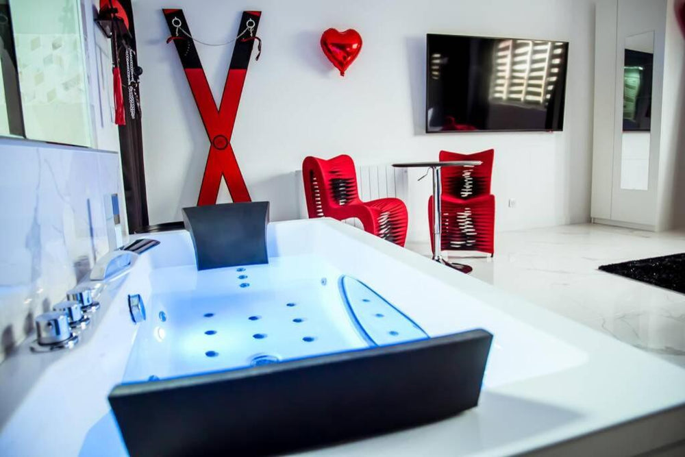 SECRET SUITE "Mr Grey" - Jacuzzi privatif - Gare RER C - Proche Paris - Brétigny-sur-Orge15 de SECRET SUITE "Mr Grey" - Jacuzzi privatif - Gare RER C - Proche Paris
