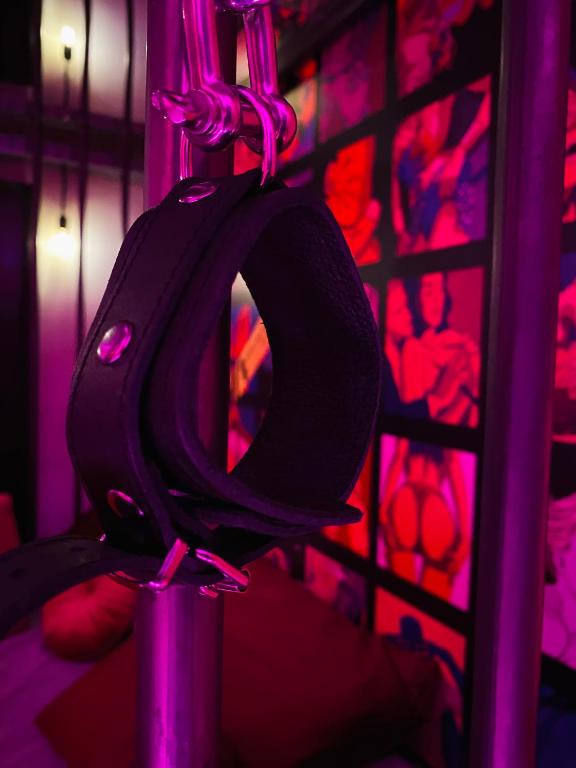 Secret Room votre LOVE ROOM coquine et insolite en espace privatif a Tournai - Tournai17 de Secret Room votre LOVE ROOM coquine et insolite en espace privatif a Tournai
