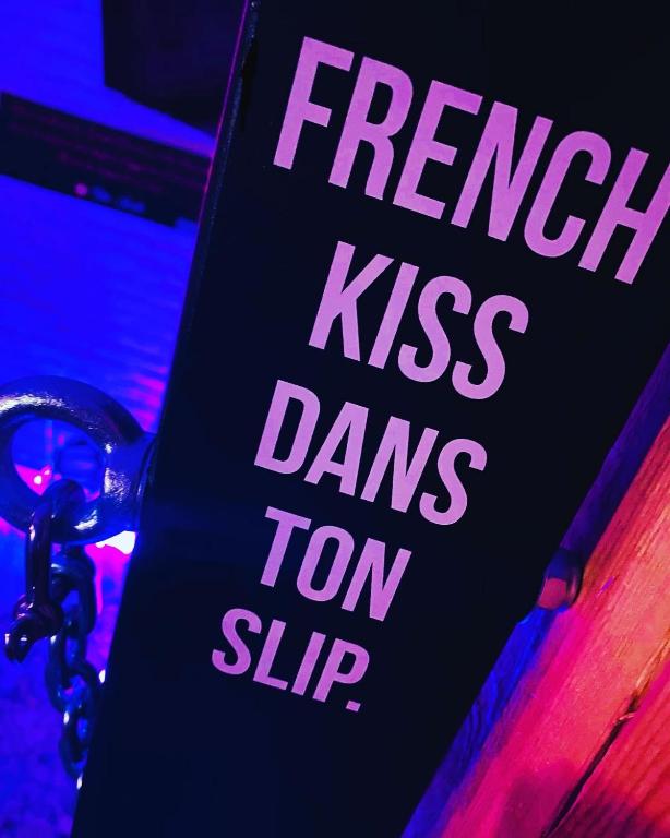 Secret Room votre LOVE ROOM coquine et insolite en espace privatif a Tournai - Tournai16 de Secret Room votre LOVE ROOM coquine et insolite en espace privatif a Tournai
