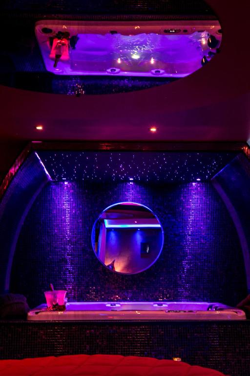 L'Insolite Spa Privatif ''Suite Luxueuse-Jacuzzi" - Toulouse11 de L'Insolite Spa Privatif ''Suite Luxueuse-Jacuzzi"

