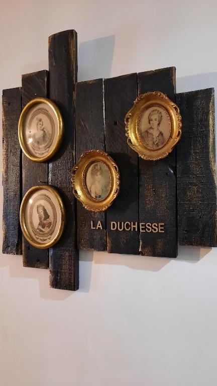 La Duchesse - Loveroom Moonlove Place Stanislas - Nancy9 de La Duchesse - Loveroom Moonlove Place Stanislas
