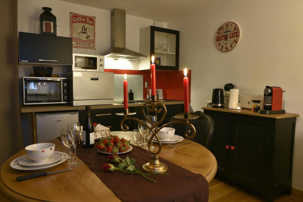 La Duchesse - Loveroom Moonlove Place Stanislas - Nancy34 de La Duchesse - Loveroom Moonlove Place Stanislas
