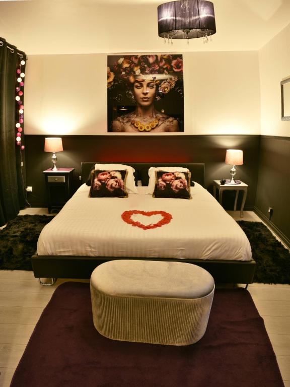 Le LOFT, MoonLOVE, Jacuzzi et sauna privatifs sur terrasse, 120m2 - Jarville-la-Malgrange3 de Le LOFT, MoonLOVE, Jacuzzi et sauna privatifs sur terrasse, 120m2
