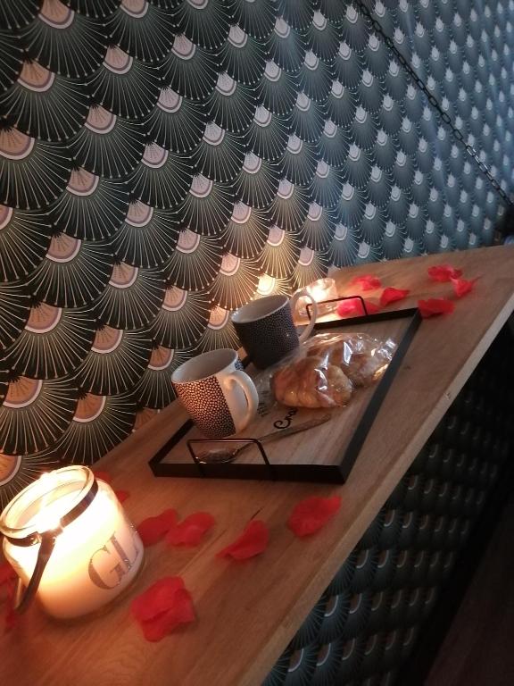 Romantisme et glamour avec spa ,jardin proche zénith - Dijon18 de Romantisme et glamour avec spa ,jardin proche zénith
