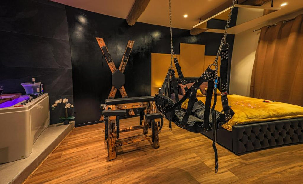La loveroom bdsm grassoise "La chambre des désirs" - Grasse6 de La loveroom bdsm grassoise "La chambre des désirs"
