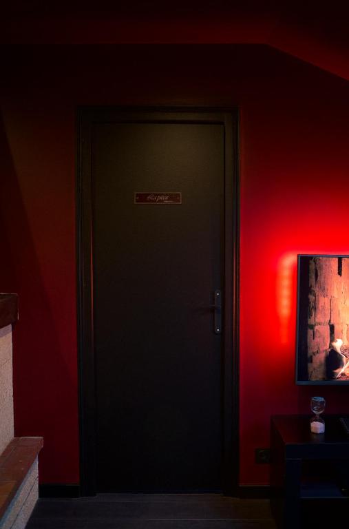 PARENTHESE LOVE - Amour & Tentation Suite Balnéo SPA Proche Orly-Paris - La Ville-du-Bois24 de PARENTHESE LOVE - Amour & Tentation Suite Balnéo SPA Proche Orly-Paris
