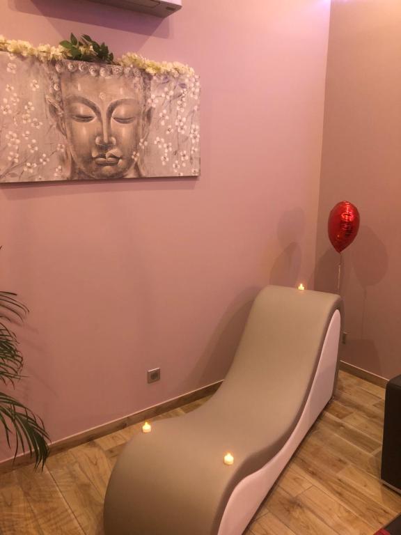 L EDEN et sa love room avec balnéothérapie - Maisons-Alfort3 de L EDEN et sa love room avec balnéothérapie
