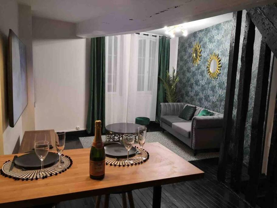 Loveroom La Parenthèse d ‘Auxerre - Auxerre22 de Loveroom La Parenthèse d ‘Auxerre
