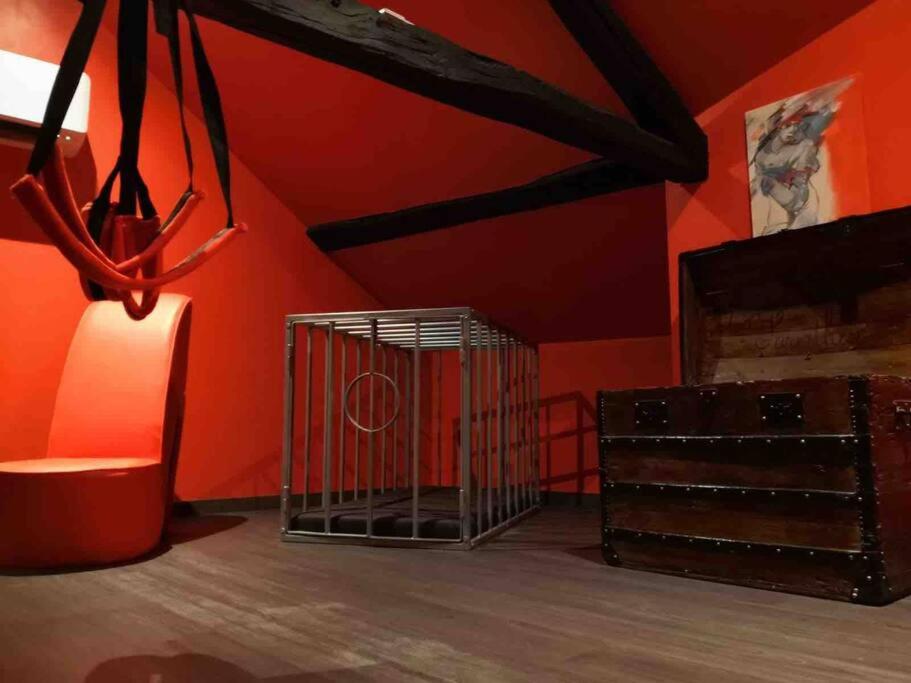 Loveroom La Parenthèse d ‘Auxerre - Auxerre11 de Loveroom La Parenthèse d ‘Auxerre
