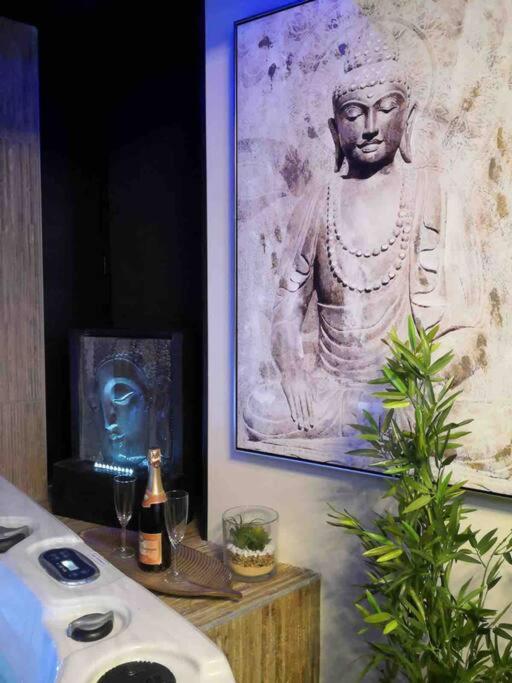 Loveroom La Parenthèse d ‘Auxerre - Auxerre19 de Loveroom La Parenthèse d ‘Auxerre
