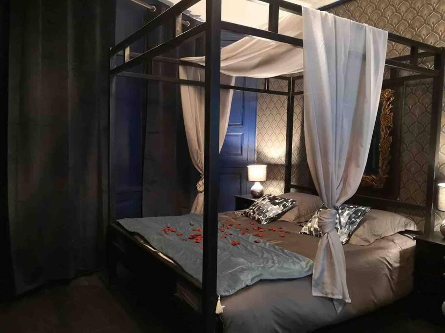 Loveroom La Parenthèse d ‘Auxerre - Auxerre20 de Loveroom La Parenthèse d ‘Auxerre
