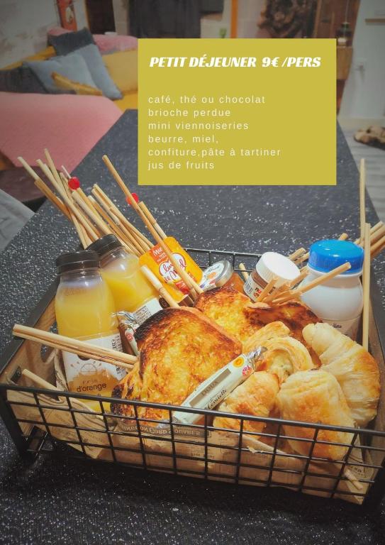 Le Néflier Dijon - appart balnéo - SPA romantique pour 2 - Dijon9 de Le Néflier Dijon - appart balnéo - SPA romantique pour 2
