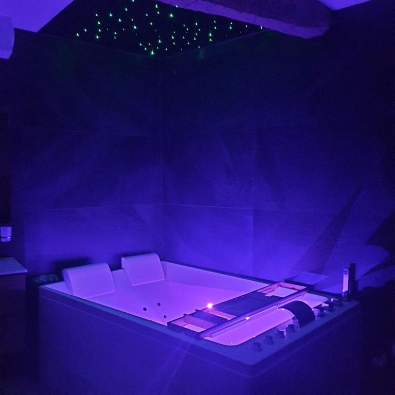 La loveroom bdsm grassoise "La chambre des désirs" - Grasse