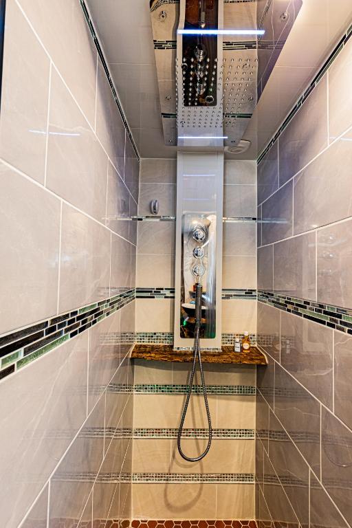 Le Néflier Dijon - appart balnéo - SPA romantique pour 2 - Dijon22 de Le Néflier Dijon - appart balnéo - SPA romantique pour 2
