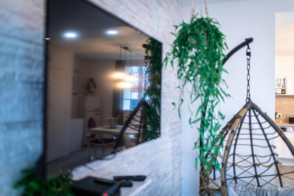 Suite L'echappee - Maison romantique - SPA & Sauna Privatif- Pole Dance - Lit rond avec miroir au plafond - Pézarches18 de Suite L'echappee - Maison romantique - SPA & Sauna Privatif- Pole Dance - Lit rond avec miroir au plafond
