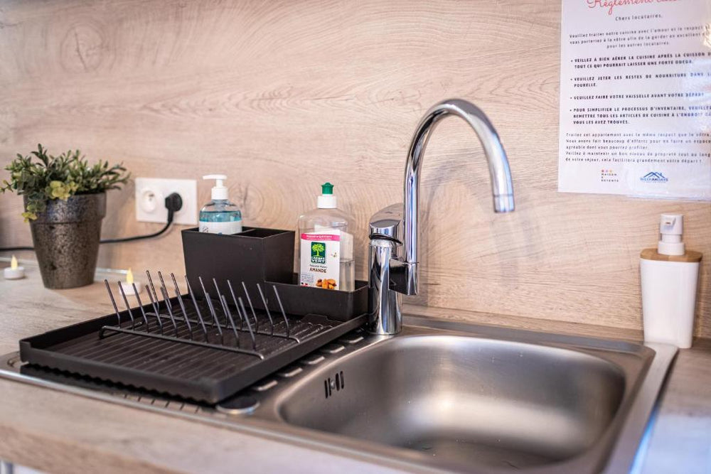 Suite L'echappee - Maison romantique - SPA & Sauna Privatif- Pole Dance - Lit rond avec miroir au plafond - Pézarches38 de Suite L'echappee - Maison romantique - SPA & Sauna Privatif- Pole Dance - Lit rond avec miroir au plafond
