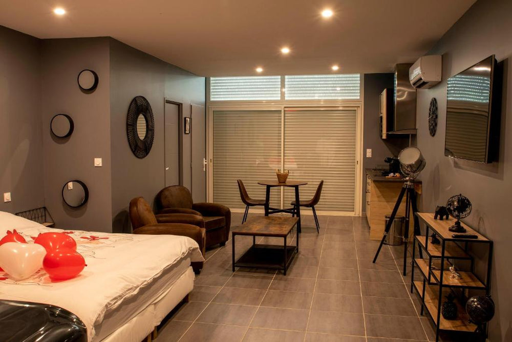 Love Room - La Parenthèse - Saint-Bauzille-de-la-Sylve19 de Love Room - La Parenthèse
