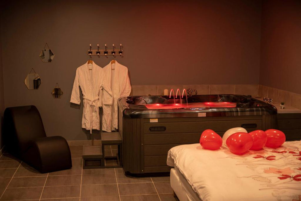 Love Room - La Parenthèse - Saint-Bauzille-de-la-Sylve7 de Love Room - La Parenthèse
