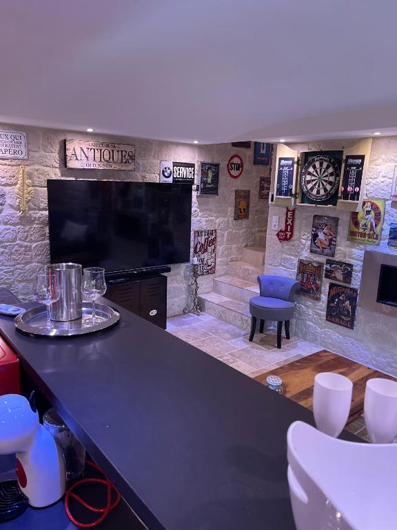 SUITE 785 Chambre Jacuzzi Sauna - Montauban29 de SUITE 785 Chambre Jacuzzi Sauna
