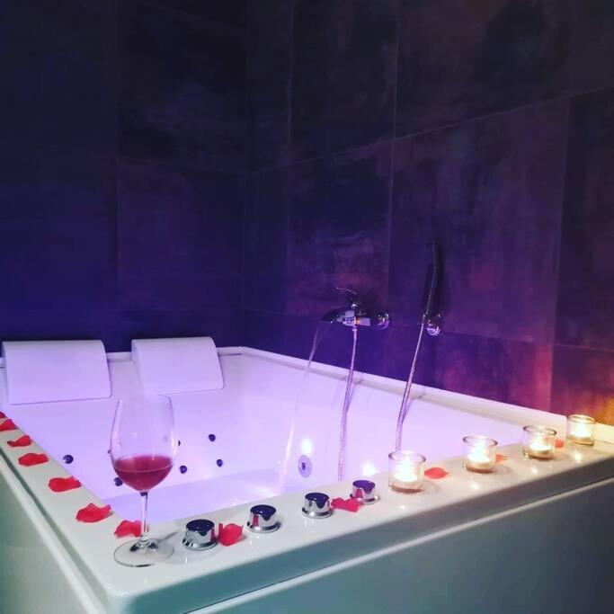 La Demeure d'Ana - Hébergement insolite - Voncq1 de La Demeure d'Ana - Hébergement insolite
