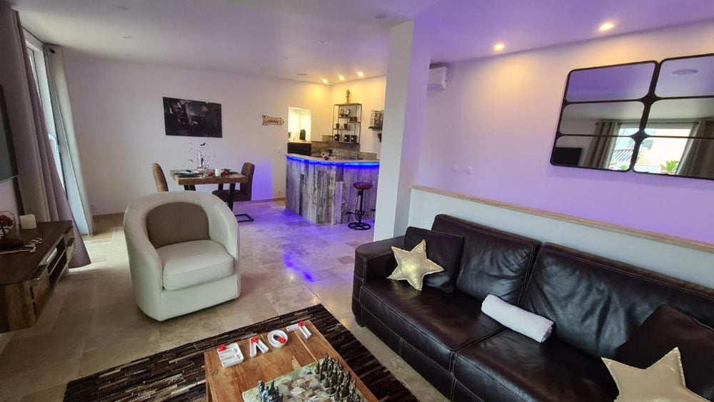 Loveroom La Garçonn'Hyères - Hyères14 de Loveroom La Garçonn'Hyères
