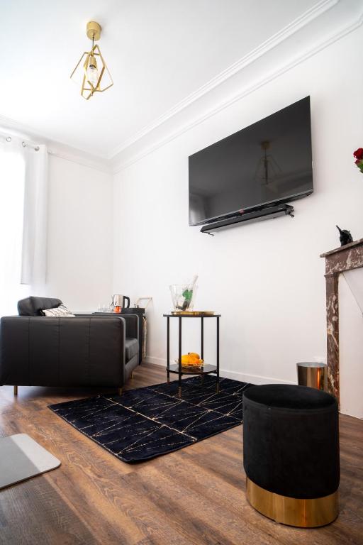 Suite L'éclipse Paris, logement avec jacuzzi, à 10 minutes des Champs Elysées - Levallois-Perret