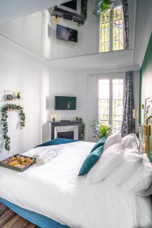 Suite L'éclipse Paris, logement avec jacuzzi, à 10 minutes des Champs Elysées - Levallois-Perret16 de Suite L'éclipse Paris, logement avec jacuzzi, à 10 minutes des Champs Elysées
