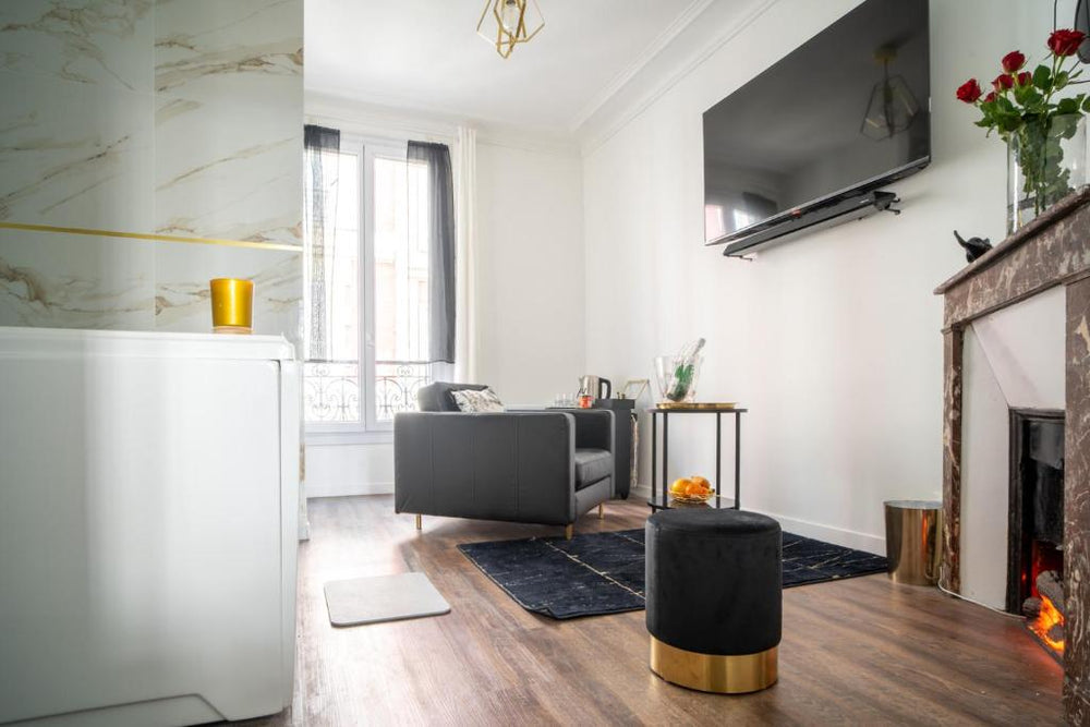 Suite L'éclipse Paris, logement avec jacuzzi, à 10 minutes des Champs Elysées - Levallois-Perret22 de Suite L'éclipse Paris, logement avec jacuzzi, à 10 minutes des Champs Elysées
