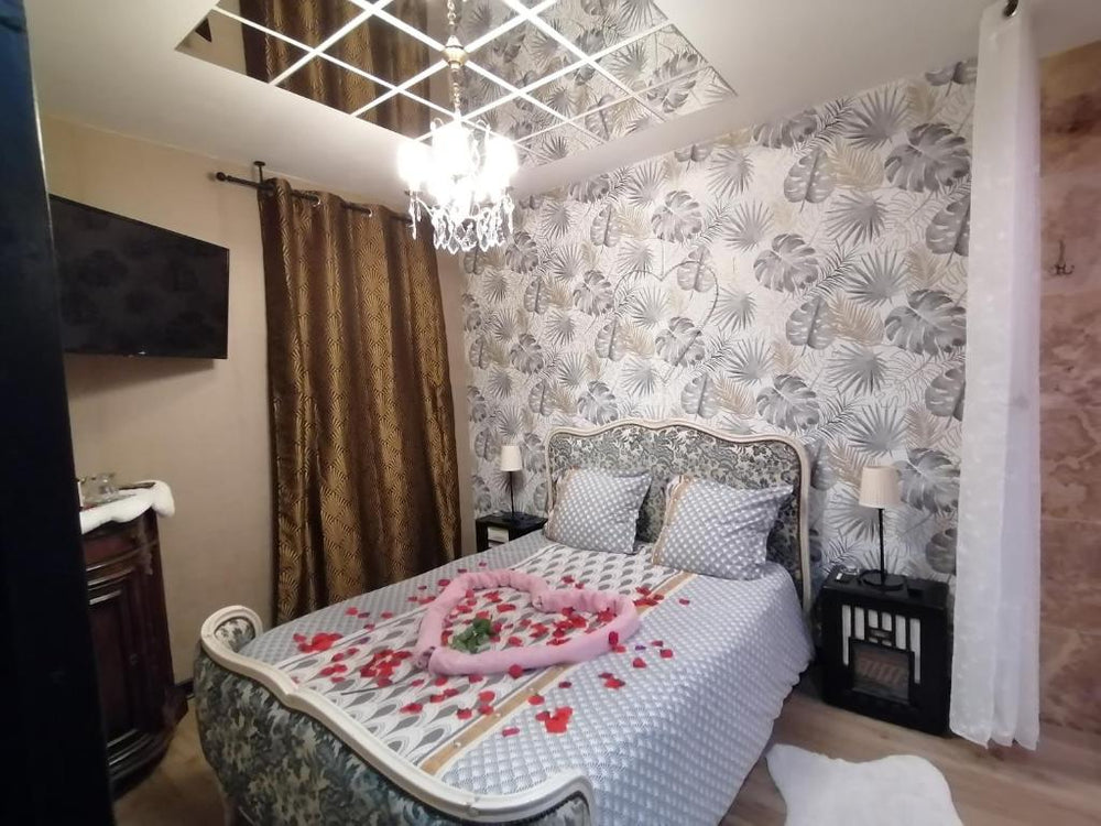 Romantisme et glamour avec spa ,jardin proche zénith - Dijon24 de Romantisme et glamour avec spa ,jardin proche zénith
