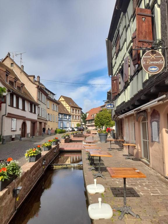 LOVE ROOM Le rouge et noir - Barr36 de LOVE ROOM Le rouge et noir
