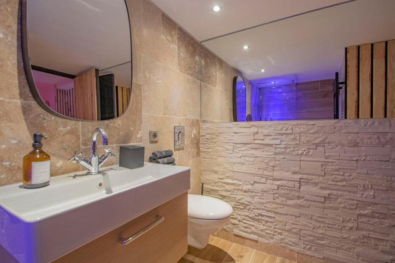 LES BAINS D’EROS - Cuers1 de LES BAINS D’EROS
