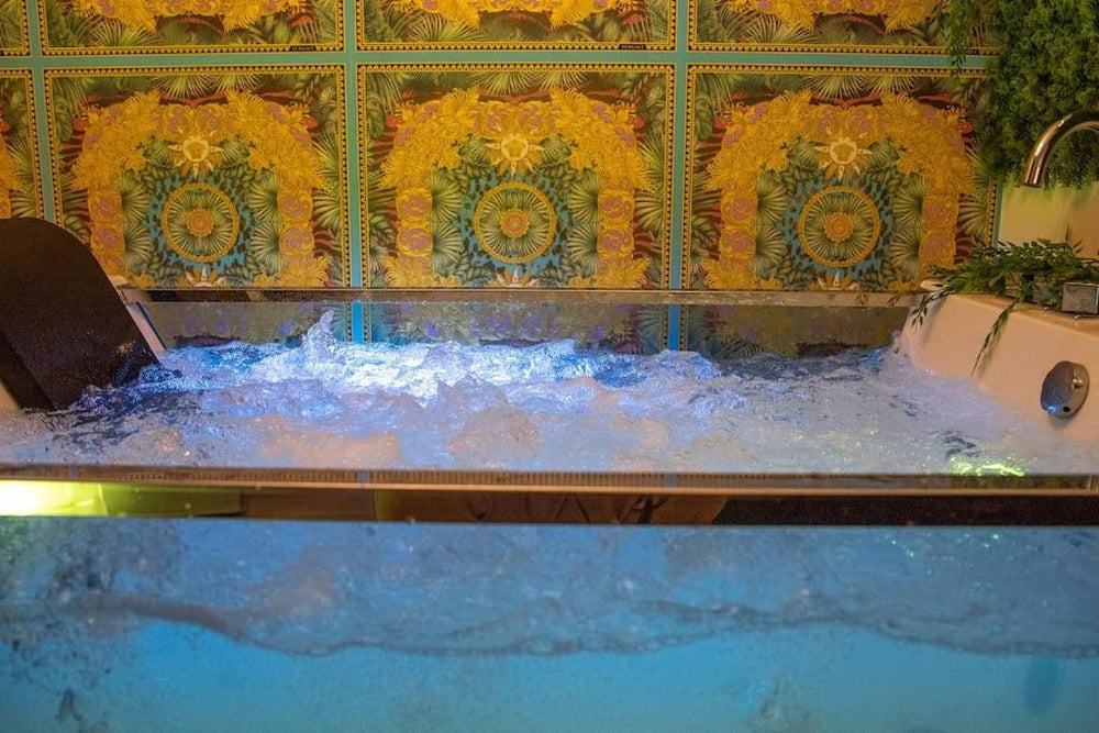 luxury Love Room Spa Whirlpool Jacuzzi - Nürnberg6 de luxury Love Room Spa Whirlpool Jacuzzi
