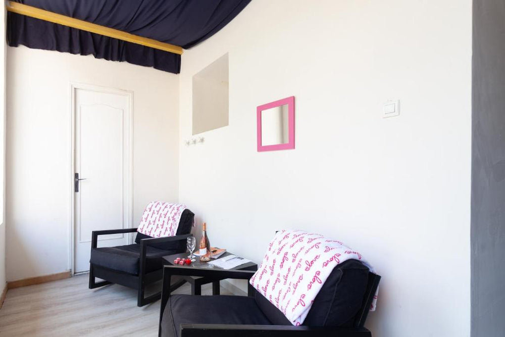 Love Room avec Balnéo - Toulon10 de Love Room avec Balnéo
