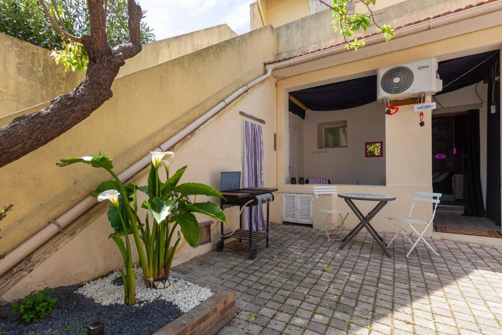 Love Room avec Balnéo - Toulon15 de Love Room avec Balnéo
