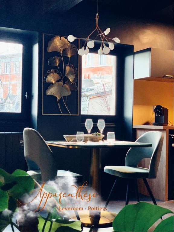 Apparenthèse Love Room Jacuzzi Sauna - Poitiers11 de Apparenthèse Love Room Jacuzzi Sauna
