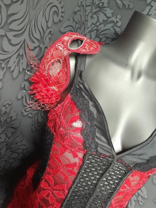 Love room le temps d'un plaisir - Landisacq4 de Love room le temps d'un plaisir
