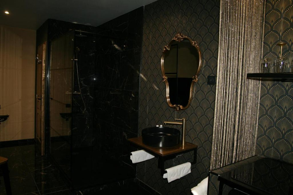 Désirs d'une nuit - Loveroom jacuzzi - Cagny19 de Désirs d'une nuit - Loveroom jacuzzi
