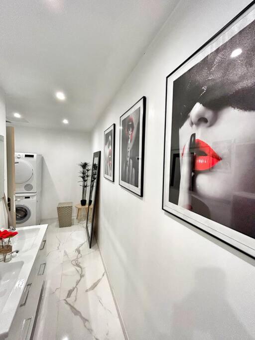 Love Room 80m2 BDSM 50 nuances de Grey - SAUNA - Parking gratuit - Antibes16 de Love Room 80m2 BDSM 50 nuances de Grey - SAUNA - Parking gratuit
