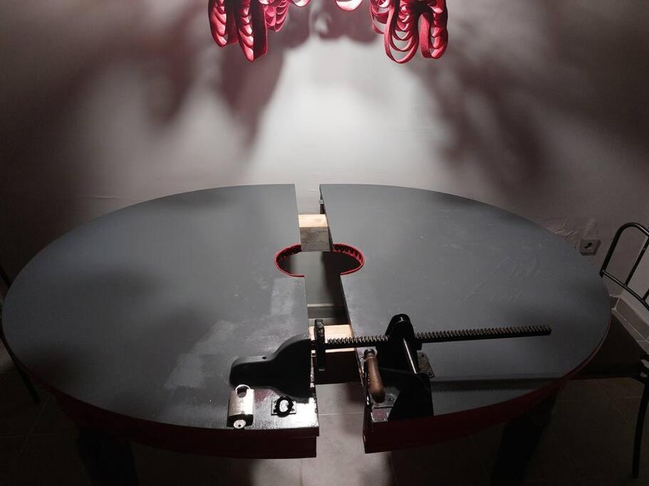 Budapest BDSM Studio - Budapest13 de Budapest BDSM Studio
