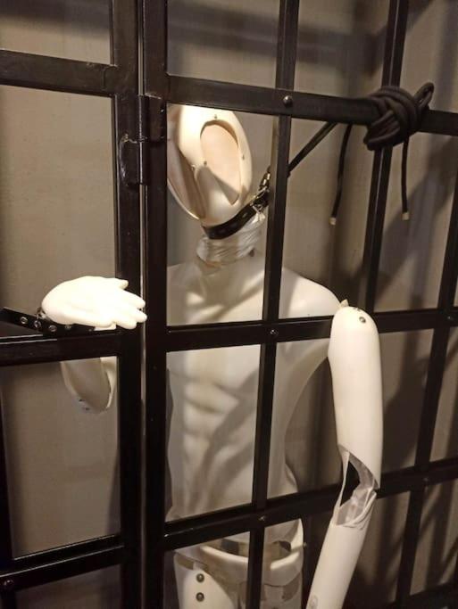 Budapest BDSM Studio - Budapest3 de Budapest BDSM Studio
