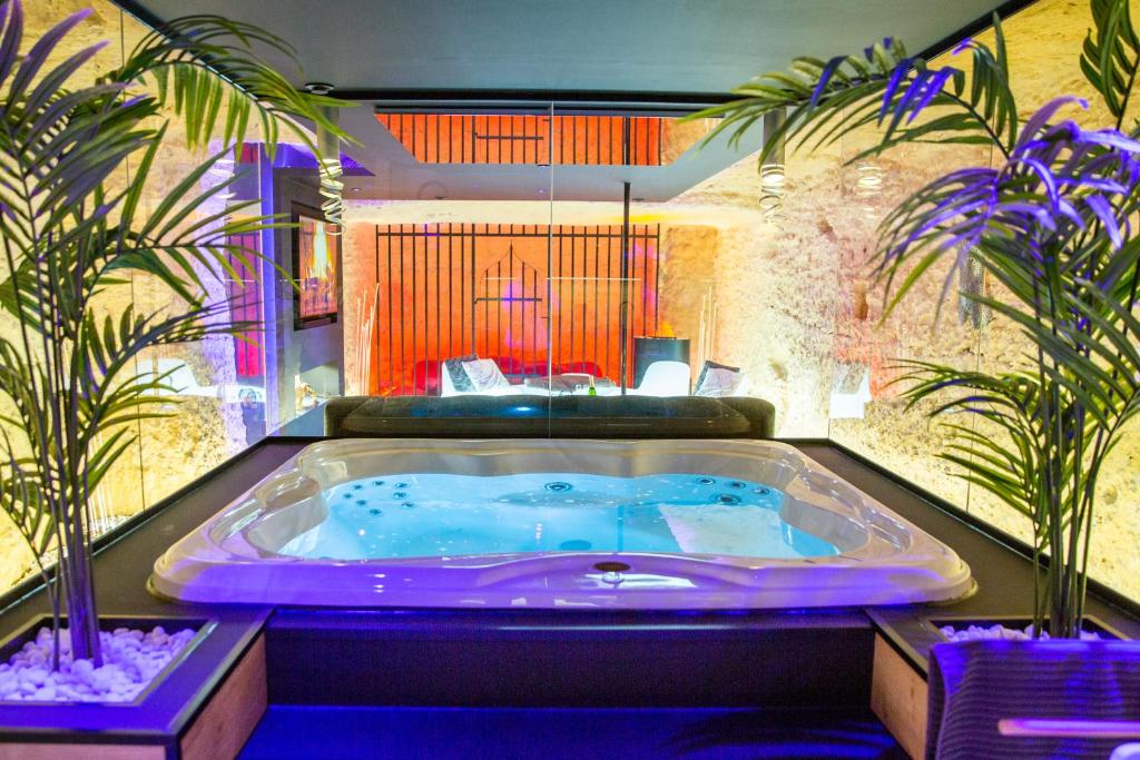 OMIRA - Nuits d'exception & spa - Tours